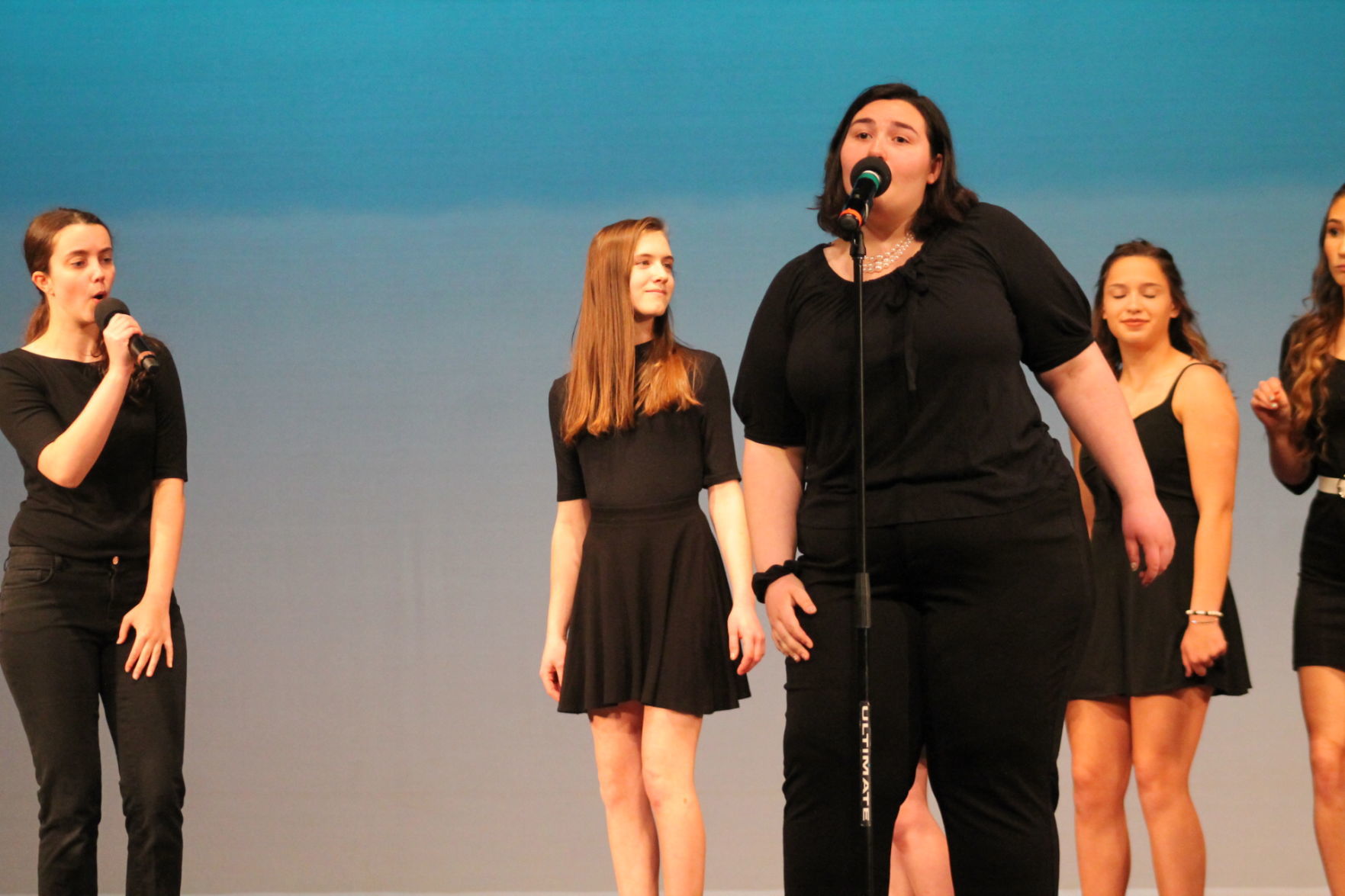 BDHS A Capella 036.JPG